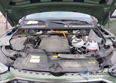 2021 Audi Q5 Premium Plus 55 Tfsi E Quattro S Tronic from USA, damaged, VIN WA1E2AFY4M2133366